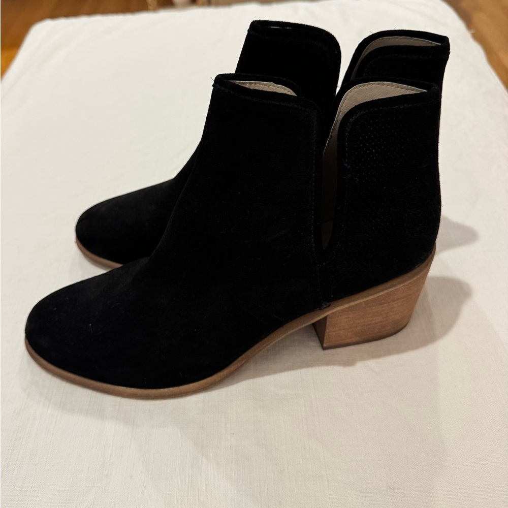 BP Black Barris Suede Women's Ankle Boots - Classic Low Block Heel 9.5